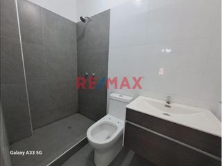 Foto 14 de Venta De Casa De 4 Pisos En Comas