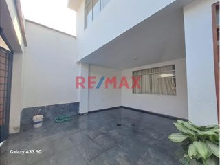 Foto 21 de Venta De Casa De 4 Pisos En Comas