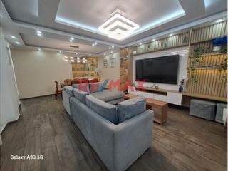 Foto 1 de Venta De Casa De 4 Pisos En Comas