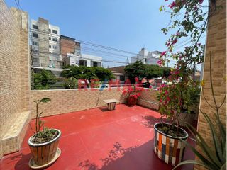 Foto 20 de Hermosa Casa 160M2 De 3 Pisos En Bellavista