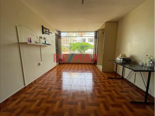 Foto 3 de Hermosa Casa 160M2 De 3 Pisos En Bellavista