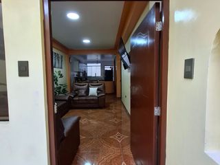 Foto 6 de OCASION !! VENTA CASA DE 3 PISOS EN SMP A CUADRAS DE AV. TANTAMAYO
