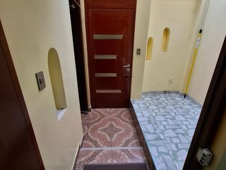 Foto 5 de OCASION !! VENTA CASA DE 3 PISOS EN SMP A CUADRAS DE AV. TANTAMAYO