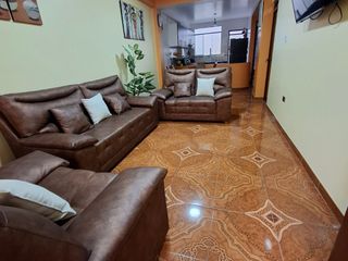 Foto 7 de OCASION !! VENTA CASA DE 3 PISOS EN SMP A CUADRAS DE AV. TANTAMAYO