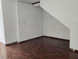 Foto 3 de ¡OPORTUNIDAD ÚNICA EN MIRAFLORES! CASA EN VENTA