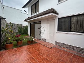 Foto 10 de ARRIENDO CASA CUMBAYÁ LA PRIMAVERA 3 DORMITORIOS