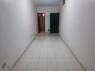 Foto 3 de ALQUILO CASA PARA OFICINA O VIVIENDA