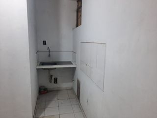 Foto 6 de ALQUILO CASA PARA OFICINA O VIVIENDA