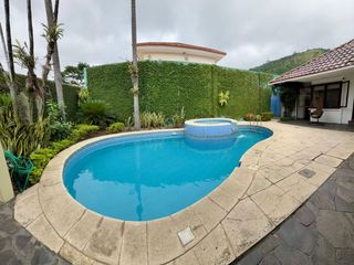 Foto 9 de RENTA - CASA LOS PARQUES - 4 DORMITORIOS SIENDO 2 EN PLANTA BAJA - PISCINA Y HIDROMASAJE GUAYAQUIL ECUADOR