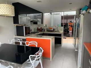 Foto 7 de CASA REMODELADA EN LA AURORA