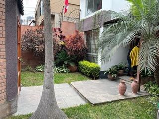Foto 1 de CASA REMODELADA EN LA AURORA