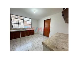 Foto 3 de Amplio Deaprtamento De 2 Pisos Con Terraza De Mas De 60M2