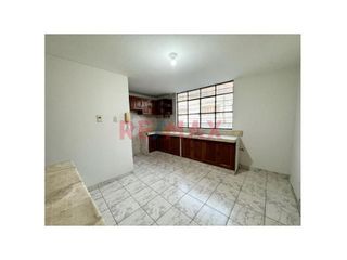 Foto 5 de Amplio Deaprtamento De 2 Pisos Con Terraza De Mas De 60M2