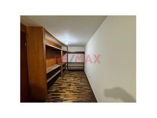 Foto 6 de Amplio Deaprtamento De 2 Pisos Con Terraza De Mas De 60M2