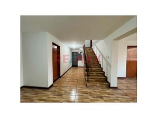 Foto 8 de Amplio Deaprtamento De 2 Pisos Con Terraza De Mas De 60M2