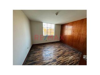 Foto 9 de Amplio Deaprtamento De 2 Pisos Con Terraza De Mas De 60M2