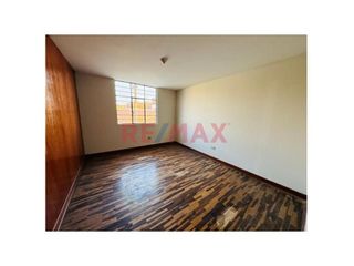 Foto 12 de Amplio Deaprtamento De 2 Pisos Con Terraza De Mas De 60M2