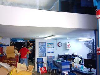 Foto 4 de 𝐀𝐋𝐐𝐔𝐈𝐋𝐄𝐑 𝐃𝐄 𝐋𝐎𝐂𝐀𝐋 𝐂𝐎𝐌𝐄𝐑𝐂𝐈𝐀𝐋 186𝐌𝟐 - SMP