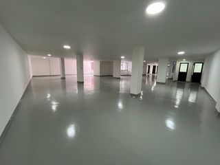 Foto 6 de Local comercial de arriendo sector solca sobre la avenida principal eloy alfaro