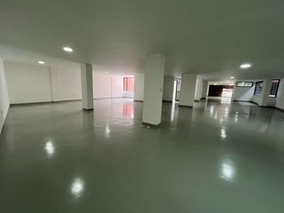 Foto 7 de Local comercial de arriendo sector solca sobre la avenida principal eloy alfaro