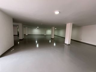 Foto 10 de Local comercial de arriendo sector solca sobre la avenida principal eloy alfaro