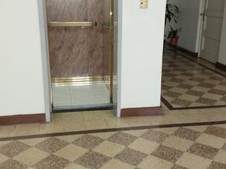 Foto 2 de AMPLIA OFICINA EN ALQUILER - EXCELENTE UBICACIÓN