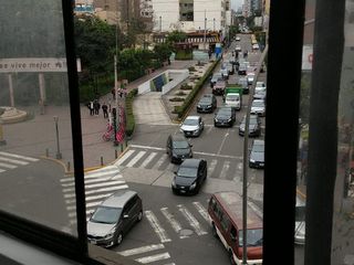 Foto 19 de AMPLIA OFICINA EN ALQUILER - EXCELENTE UBICACIÓN