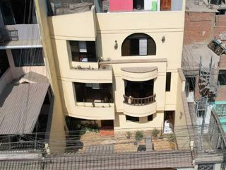 Foto 1 de 🏡SE VENDE CASA DE 3 PISOS EN SAN MARTIN DE PORRES