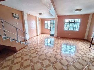 Foto 7 de Se Vende Casa De 3 Pisos En San Juan De Lurigancho