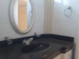 Foto 12 de En venta departamento en Urdesa Central