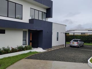 Foto 5 de Renta Casa Campestre dos niveles en Exclusivo Condominio Cerritos