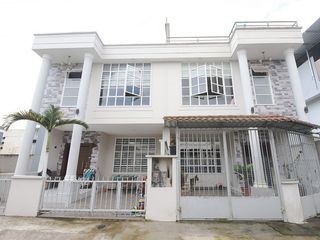 Foto 1 de LUJOSA PROPIEDAD EN VENTA