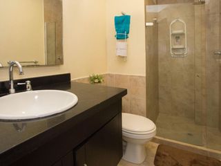 Foto 11 de Apartamento turístico amoblado en venta, barrio Laguito