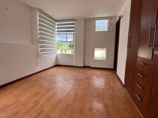Foto 4 de Casa en Renta Lumbisí Conjunto Privado