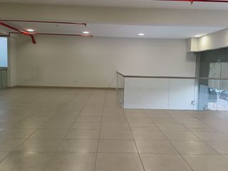 Foto 7 de Exclusivo Local Comercial De Estreno En Alquiler