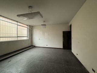 Foto 4 de ALQUILO LOCAL COMERCIAL 310 M2 NACIONES UNIDAS CENTRO DE LIMA