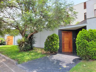 Foto 2 de Alquiler de Exclusiva Casa en zona residencial de La Molina🔝🏡