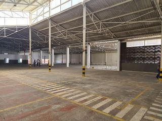 Foto 12 de BODEGA ARRIENDO AREA 1736 M2 SALOMIA