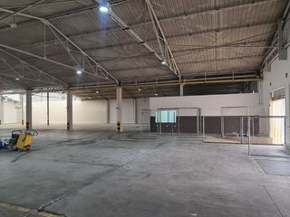 Foto 11 de BODEGA ARRIENDO AREA 1736 M2 SALOMIA