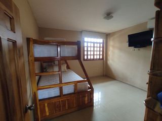 Foto 23 de casa con piscina de venta en manta zona norte ar
