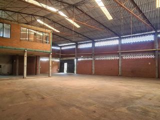 Foto 2 de BODEGA VENTA AREA 702 M2  ACOPI YUMBO
