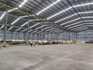 Foto 2 de BODEGA ARRIENDO  6600 M2 ARROYO HONDO YUMBO