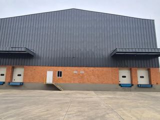 Foto 1 de ARRIENDO BODEGA 1581 M2 CONJUNTO CERRADO ARROYOHONDO YUMBO
