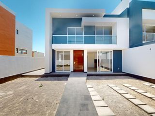 Foto 3 de CASAS DE ESTRENO EN CAYMA