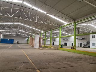 Foto 1 de VENDO BODEGA AREA 5600 M2 ARROYOHONDO YUMBO