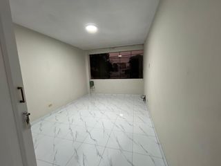 Foto 1 de 🏡 Exclusiva Oficina Remodelada En Los Olivos.