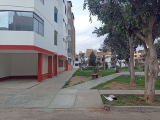 Foto 2 de REMATO 4 departamentos(edificio) en Santa Teresa de Ávila esquina