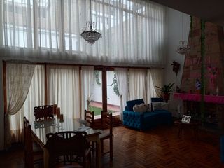 Foto 4 de Urb. El Recreo Casa de 309.48m2 ideal para Clínica o Empresa
