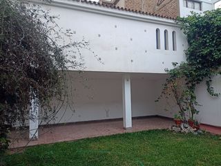 Foto 6 de Urb. El Recreo Casa de 309.48m2 ideal para Clínica o Empresa