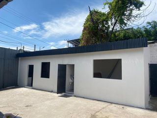 Foto 4 de Local Comercial De Alquiler En Tarqui fa